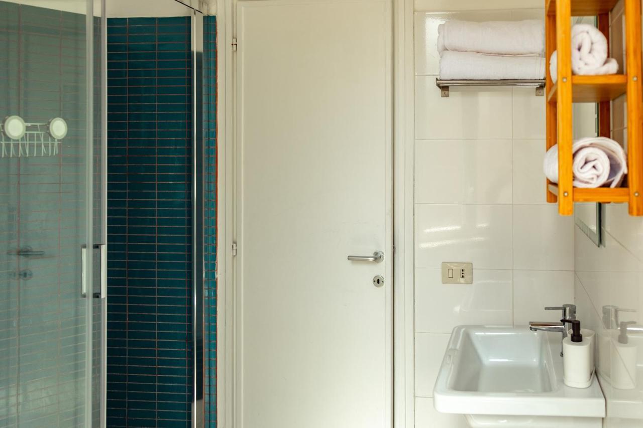 Clivo's 1 Buddyrent Apartment *