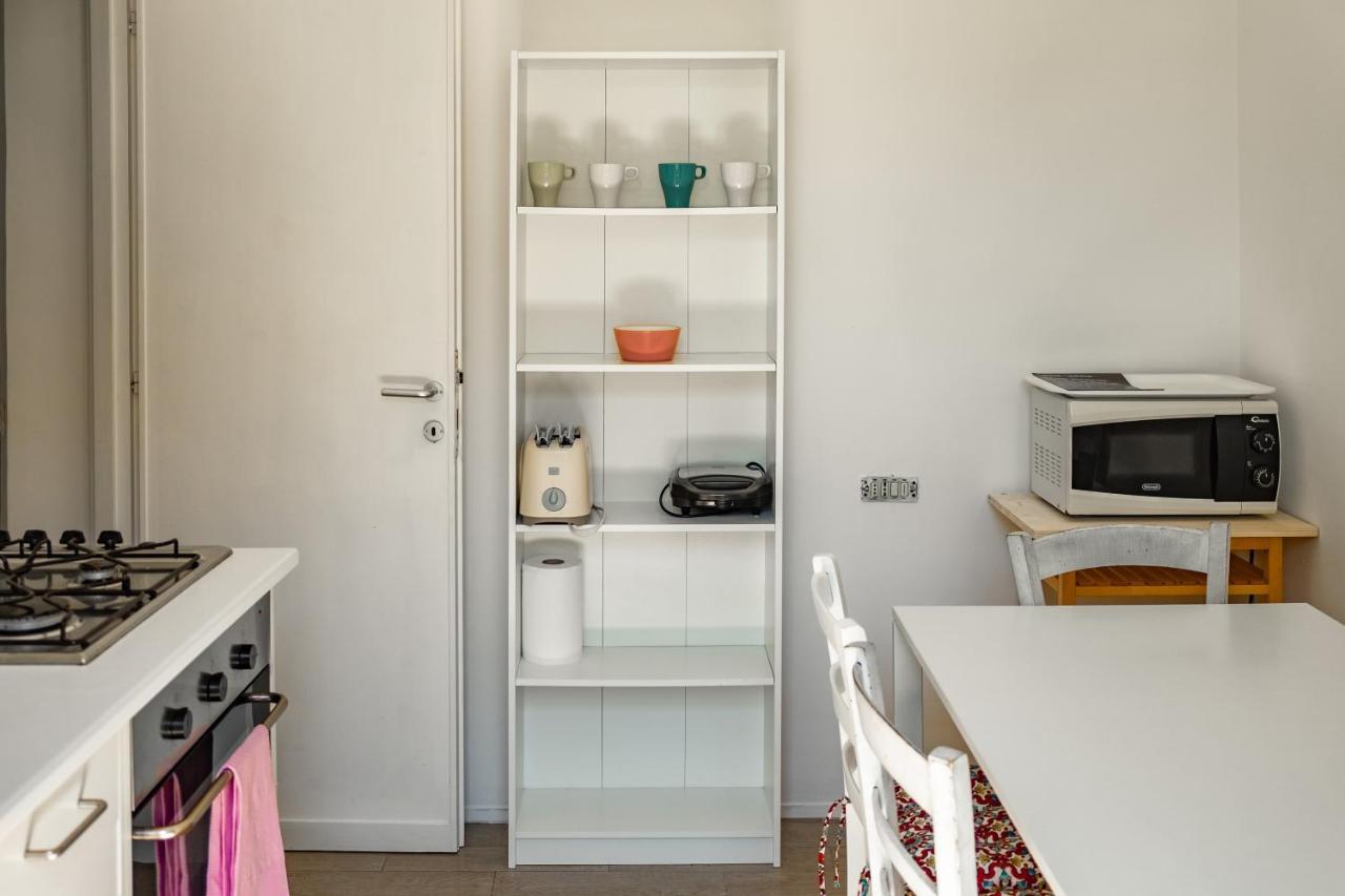 Clivo's 1 Buddyrent Apartment Rom